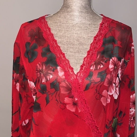ENCHANTED FLOWER SHEER ROBE SIZE 26/28 pink/ red - Picture 4 of 6